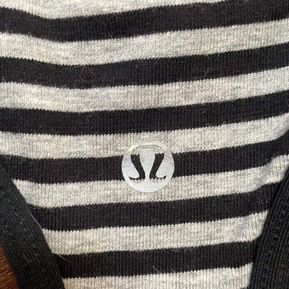 Vintage lululemon Black & Grey Stripes Racerback Tank Top EUC Women’s Size 4 - Picture 8 of 8